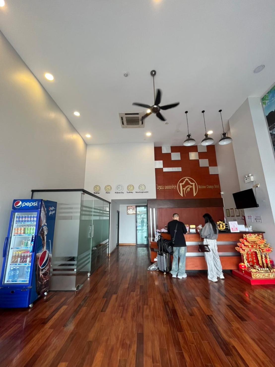 Nakhone Champa Hotel Pakse Exterior photo