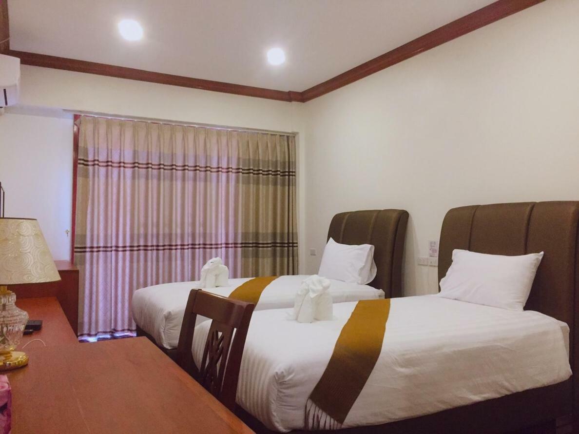 Nakhone Champa Hotel Pakse Exterior photo