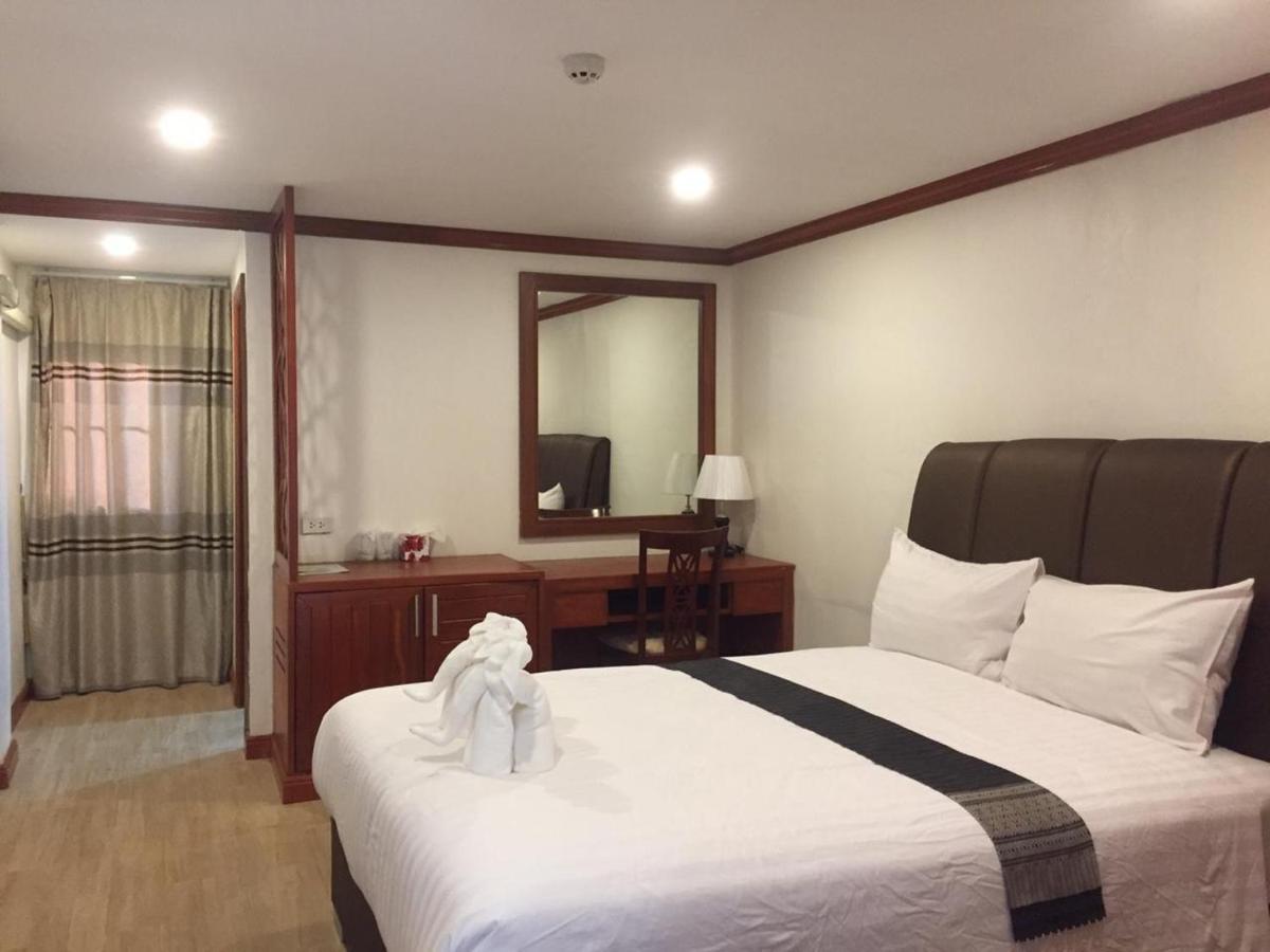Nakhone Champa Hotel Pakse Exterior photo